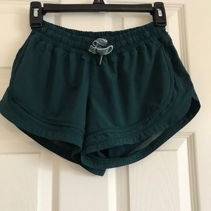 Lululemon Shorts sz 6
